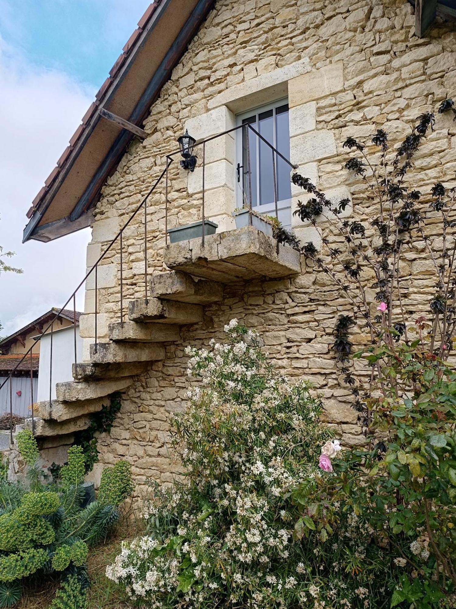 Le Clos Reaud Blaye Exteriör bild