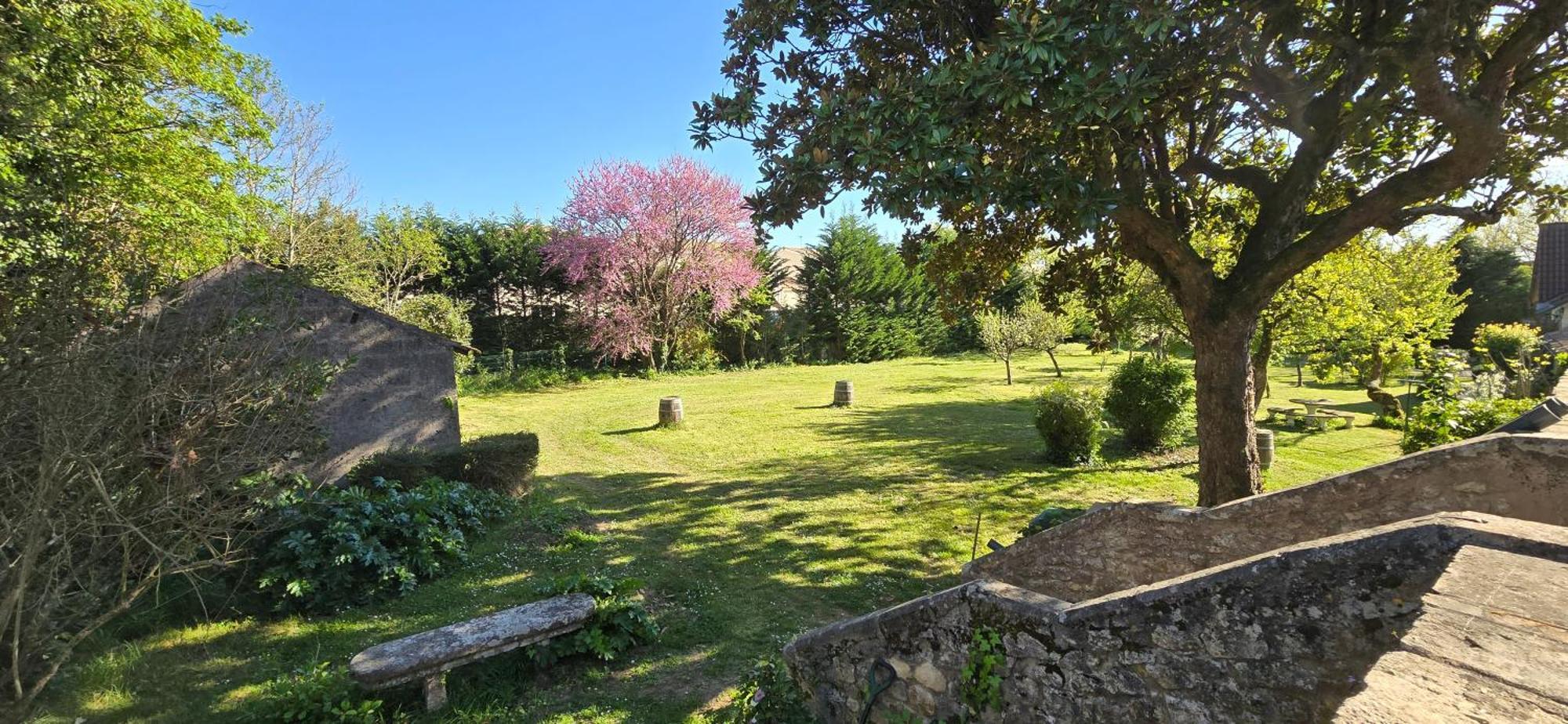 Le Clos Reaud Blaye Exteriör bild