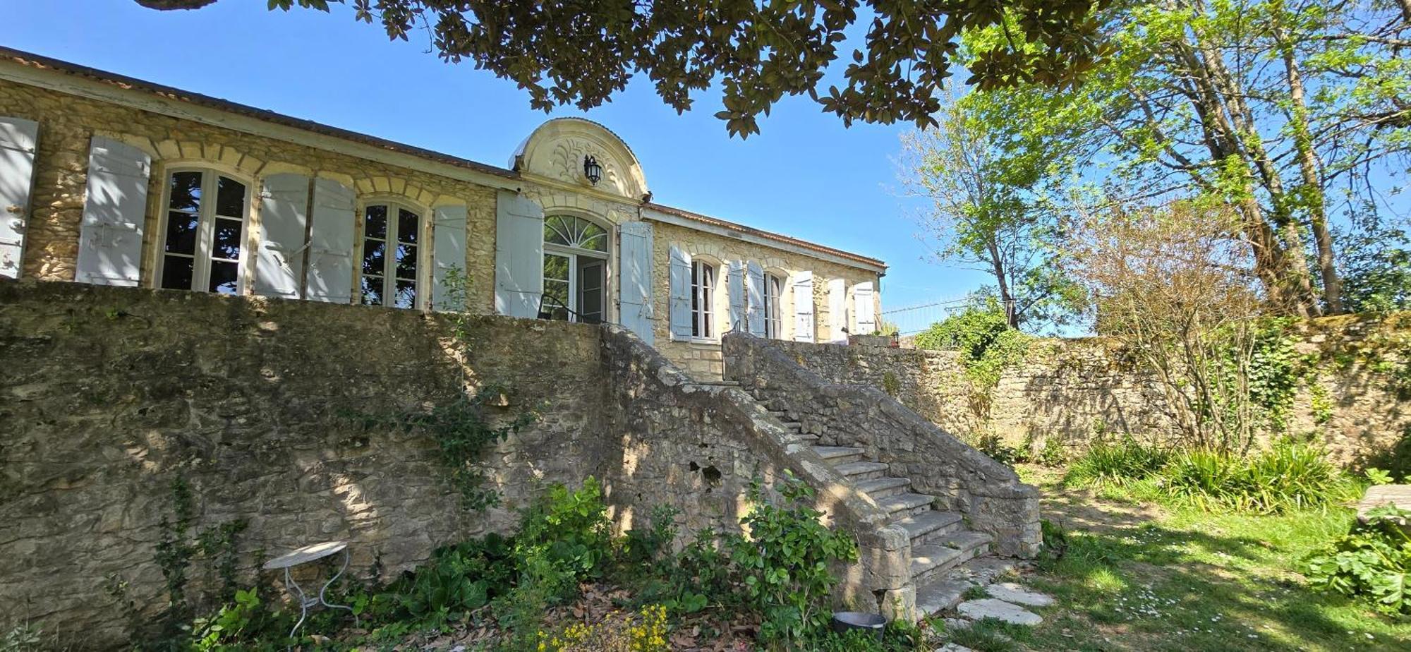 Le Clos Reaud Blaye Exteriör bild